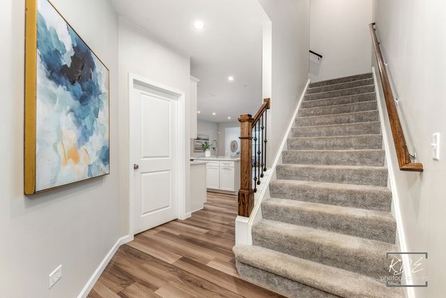 2110 Weatherbee Lane, Naperville, IL 60563