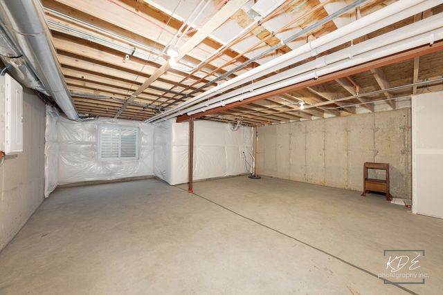 2110 Weatherbee Lane, Naperville, IL 60563