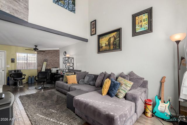 406 E PECAN Road, Phoenix, AZ 85040