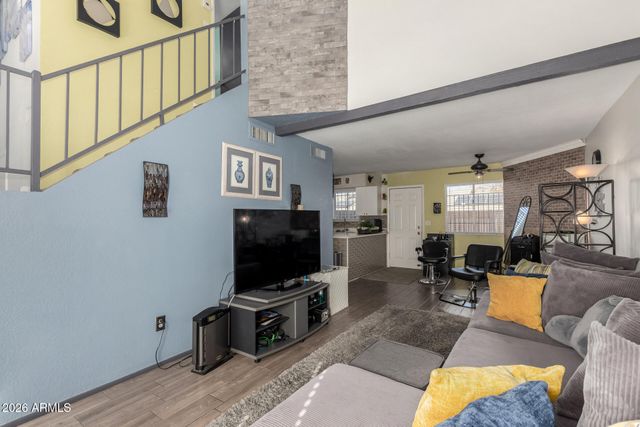 406 E PECAN Road, Phoenix, AZ 85040