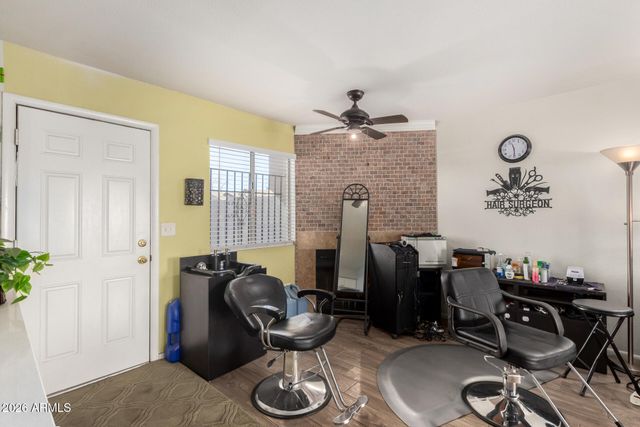 406 E PECAN Road, Phoenix, AZ 85040