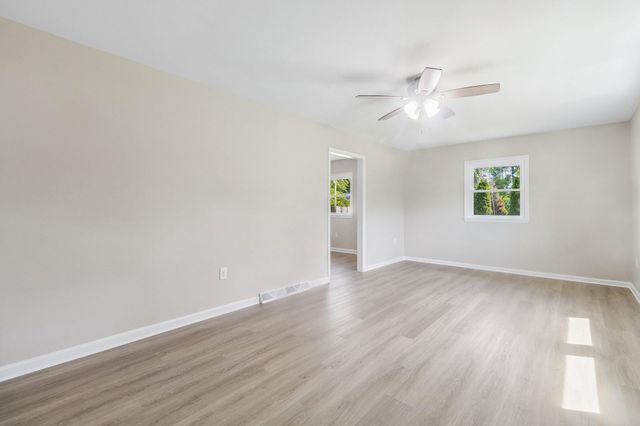 29 POPLAR LN, Indian Head, MD 20640