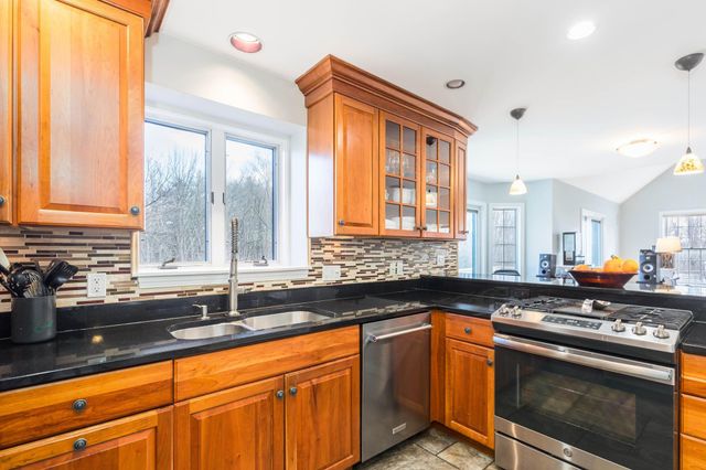 188 Buckminster Way, Portsmouth, NH 03801