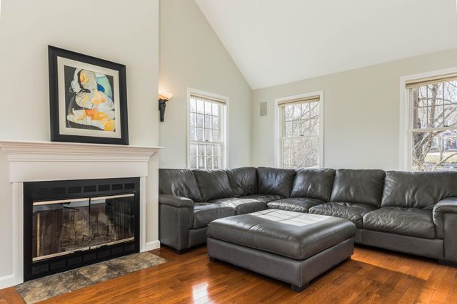 188 Buckminster Way, Portsmouth, NH 03801