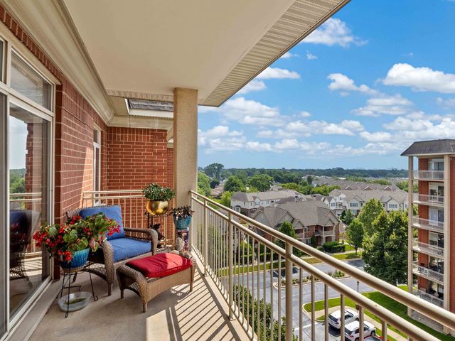 8400 Callie Street 611, Morton Grove, IL 60053