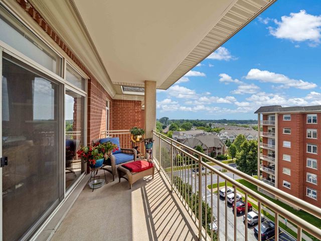 8400 Callie Street 611, Morton Grove, IL 60053