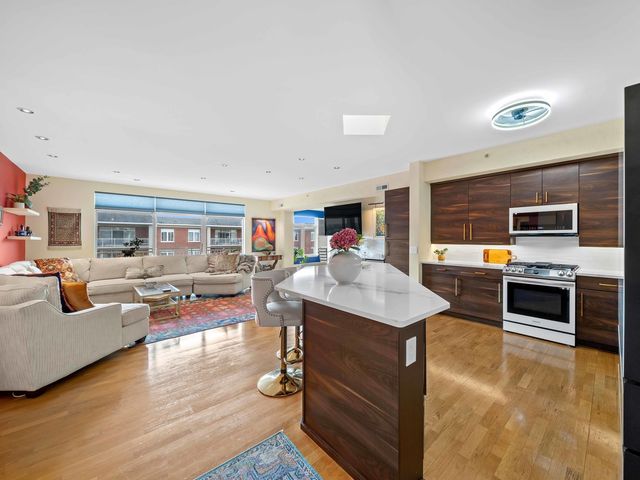 8400 Callie Street 611, Morton Grove, IL 60053