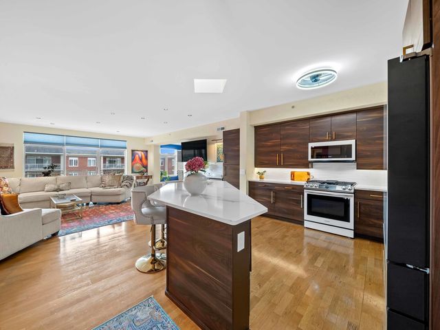 8400 Callie Street 611, Morton Grove, IL 60053