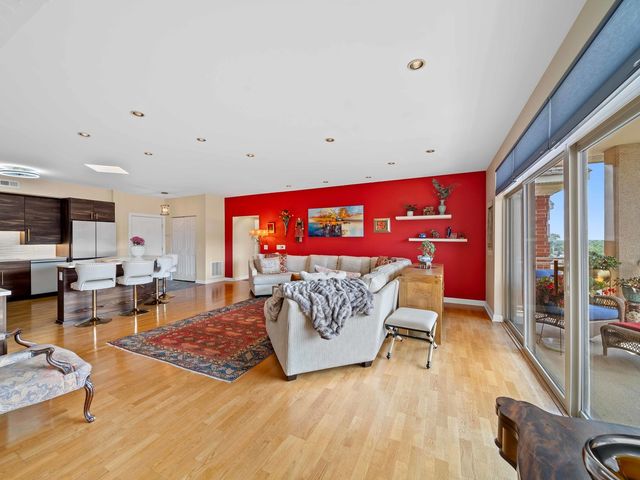 8400 Callie Street 611, Morton Grove, IL 60053