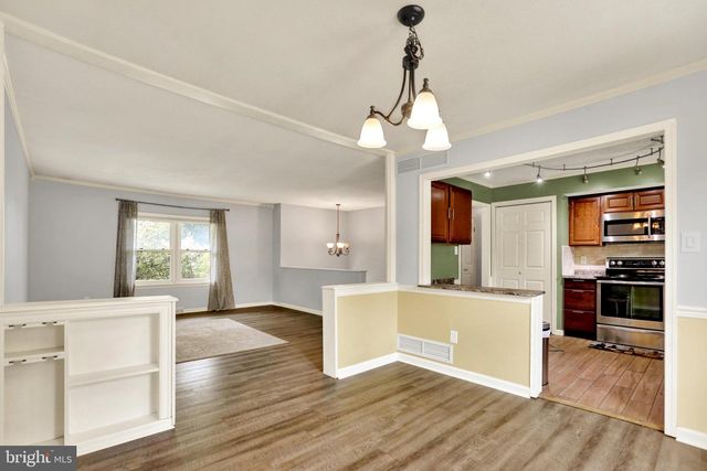 809 EVERGREEN DR, Reading, PA 19610