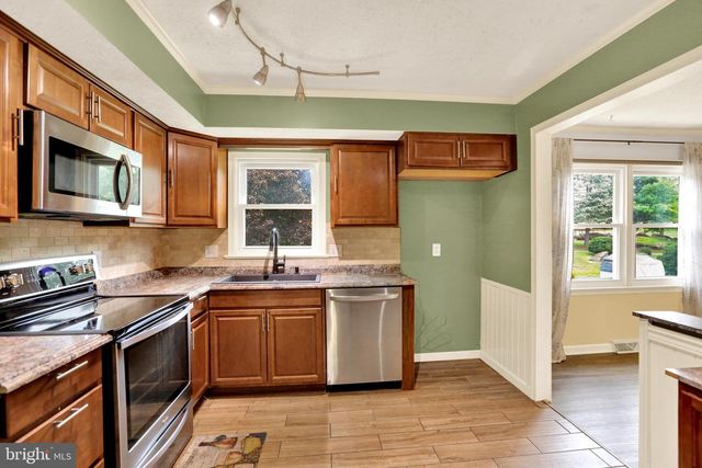 809 EVERGREEN DR, Reading, PA 19610