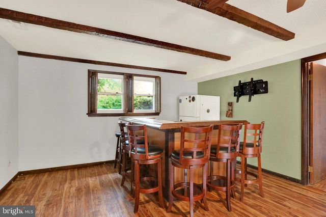 809 EVERGREEN DR, Reading, PA 19610