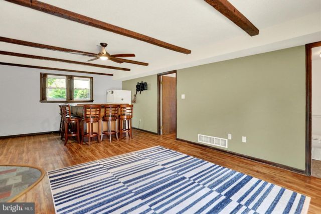 809 EVERGREEN DR, Reading, PA 19610
