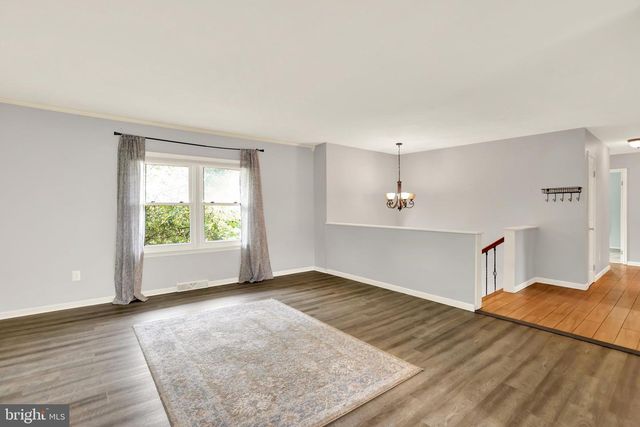 809 EVERGREEN DR, Reading, PA 19610