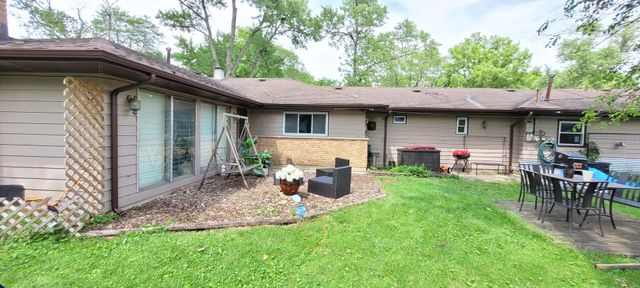 73 Blackhawk Drive, Park Forest, IL 60466