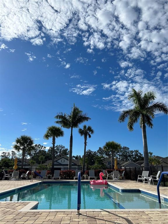 Image 18 of property listing at 5986 FIORE DRIVE, Bradenton, FL 34208