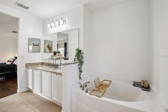 1952 YANKEE TERRACE, North Port, FL 34286