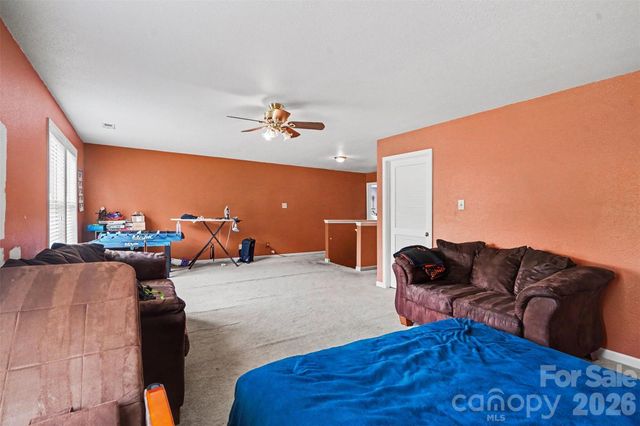 3412 Aldwych Way, Charlotte, NC 28216