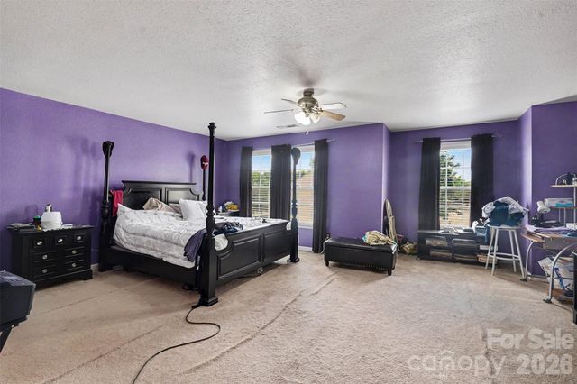 3412 Aldwych Way, Charlotte, NC 28216