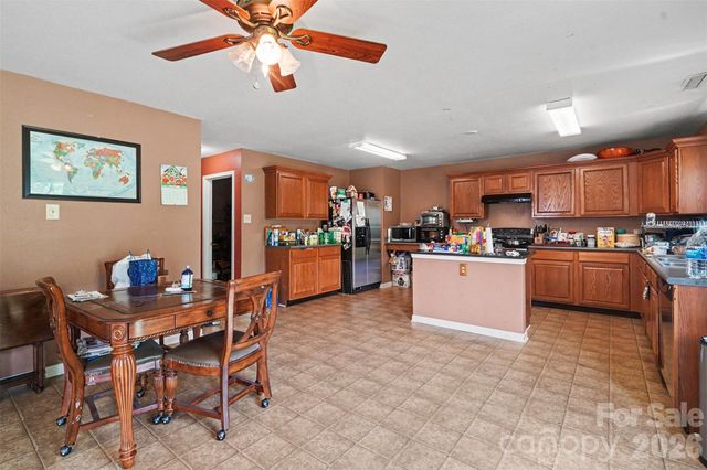 3412 Aldwych Way, Charlotte, NC 28216