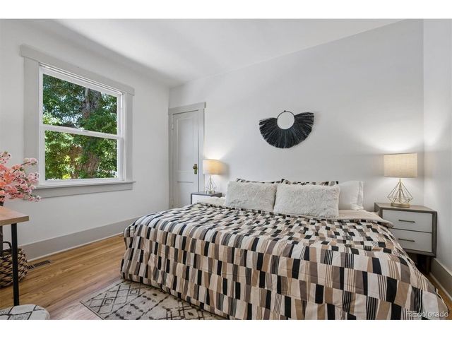 2589 N Glencoe St, Denver, CO 80207