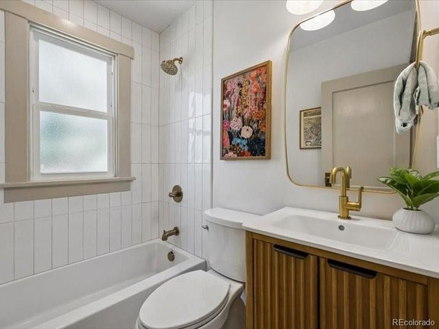 2589 N Glencoe St, Denver, CO 80207