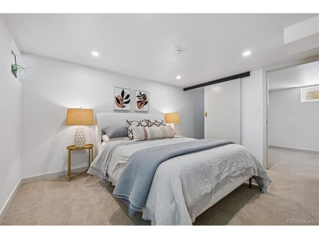 2589 N Glencoe St, Denver, CO 80207