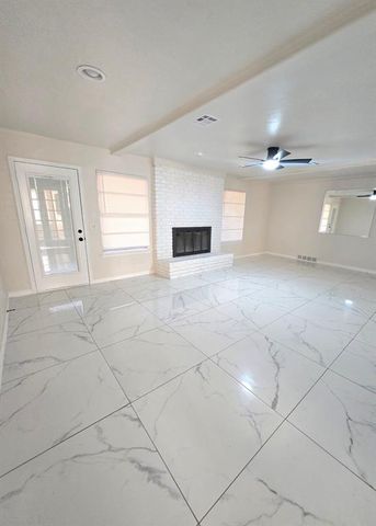 10304 N May Avenue, Oklahoma City, OK 73120