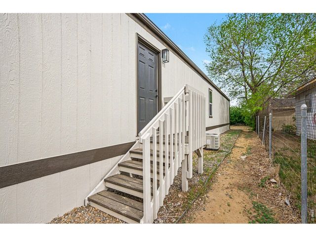 1203 Lilac Dr, Lochbuie, CO 80603
