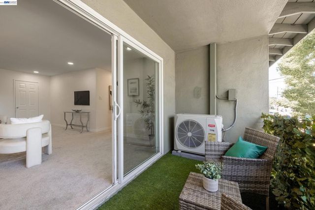 3592 Payne Ave 6, San Jose, CA 95117