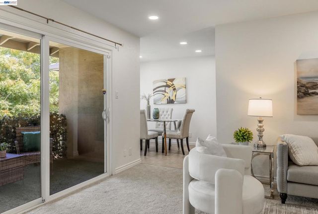3592 Payne Ave 6, San Jose, CA 95117