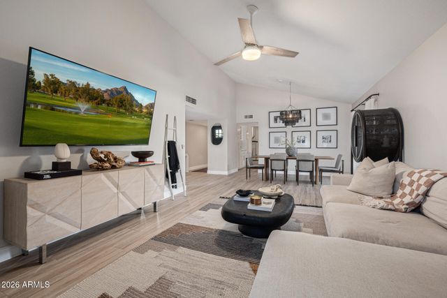 7821 N VIA DE LA SOMBRE --, Scottsdale, AZ 85258