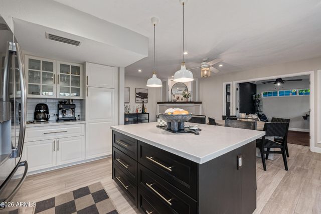 7821 N VIA DE LA SOMBRE --, Scottsdale, AZ 85258