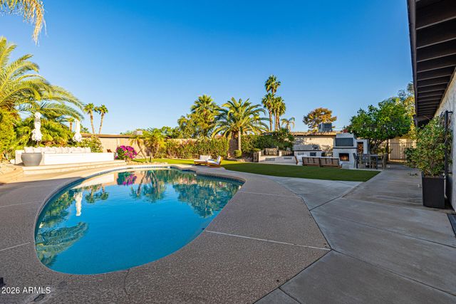 7821 N VIA DE LA SOMBRE --, Scottsdale, AZ 85258