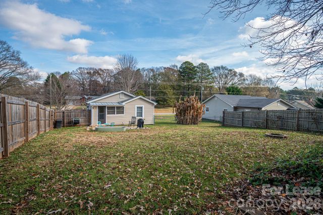 4906 S New Hope Road, Belmont, NC 28012