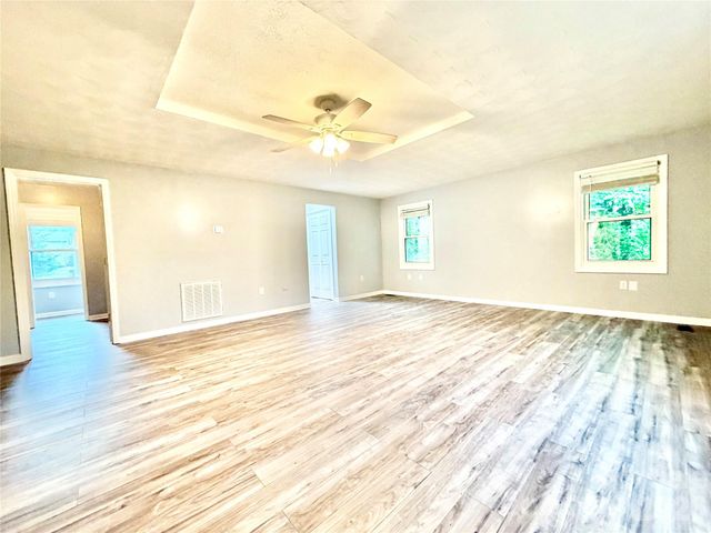 1586 Kenlane Drive, Hickory, NC 28601
