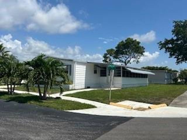 113 NW 52nd Ct, Deerfield Beach, FL 33064