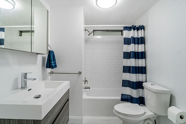 113 NW 52nd Ct, Deerfield Beach, FL 33064