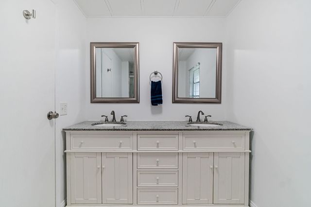 113 NW 52nd Ct, Deerfield Beach, FL 33064