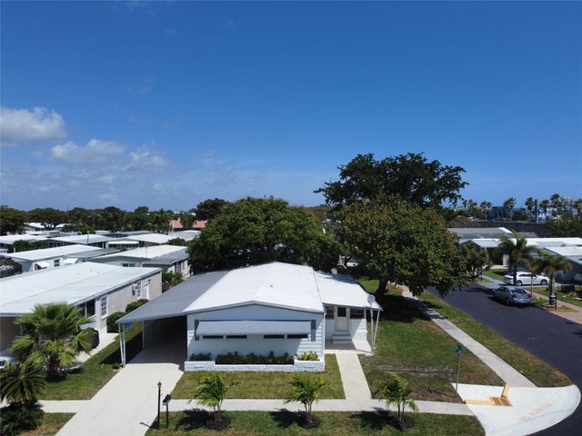 113 NW 52nd Ct, Deerfield Beach, FL 33064