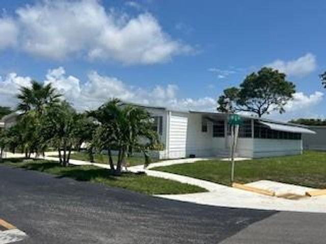 113 NW 52nd Ct, Deerfield Beach, FL 33064