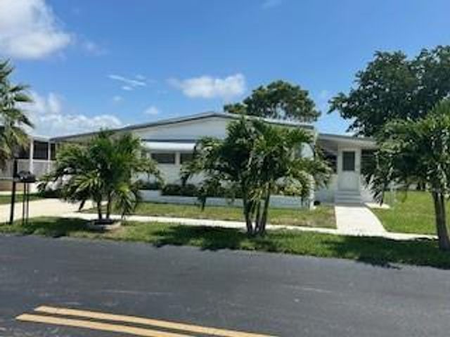 113 NW 52nd Ct, Deerfield Beach, FL 33064