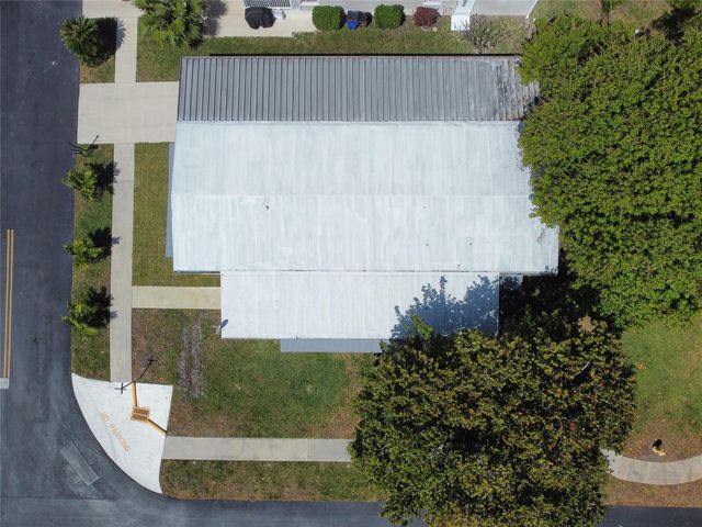 113 NW 52nd Ct, Deerfield Beach, FL 33064