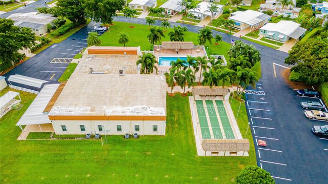 113 NW 52nd Ct, Deerfield Beach, FL 33064