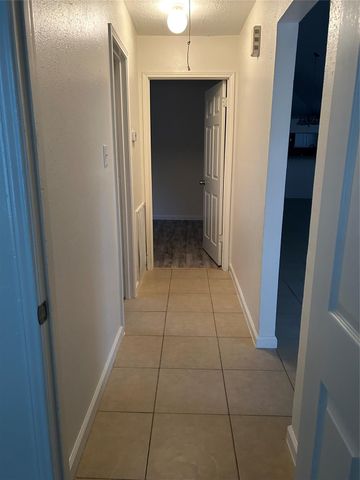 11106 Clark Road, Houston, TX 77076