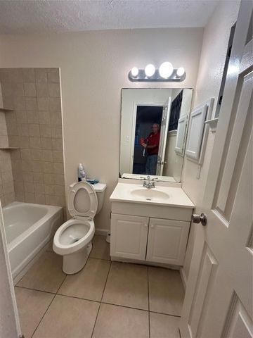 11106 Clark Road, Houston, TX 77076