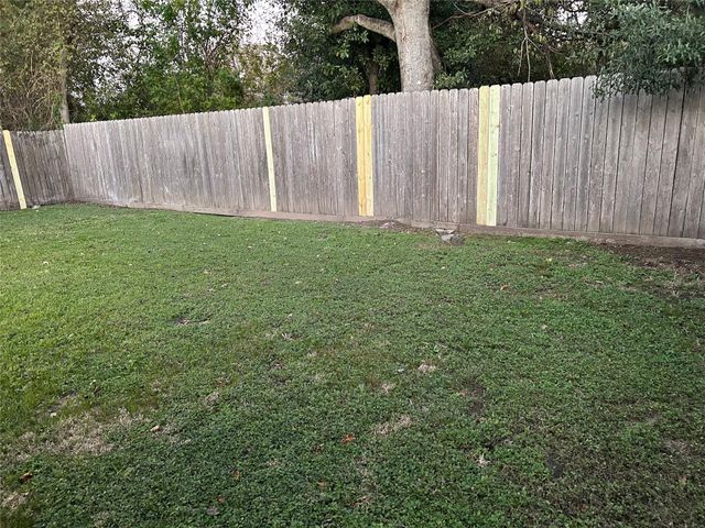 11106 Clark Road, Houston, TX 77076