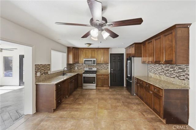 2511 Spring Meadow, Highland, CA 92346