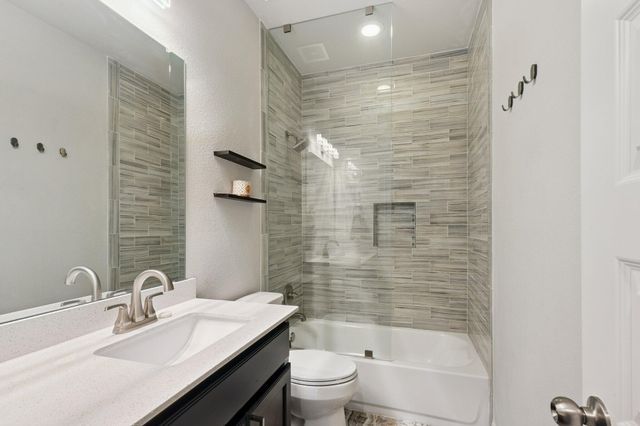 3605 Bunyan CIR, Lago Vista, TX 78645