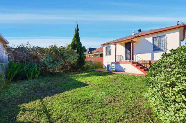 1442 92nd Avenue, Oakland, CA 94603